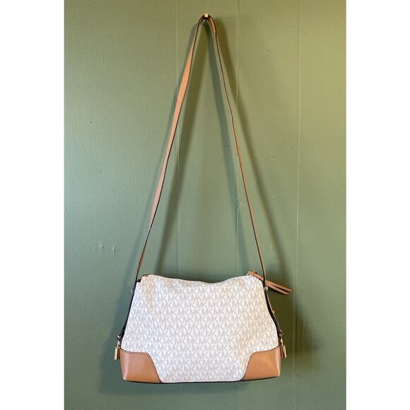 MICHAEL KORS Pocketbook Crosby Medium Signature Logo Print Messenger Bag Cream - Picture 3 of 11